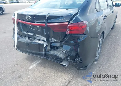 2021 Kia Forte Lxs из США, поврежденный, VIN 3KPF24AD0ME375431